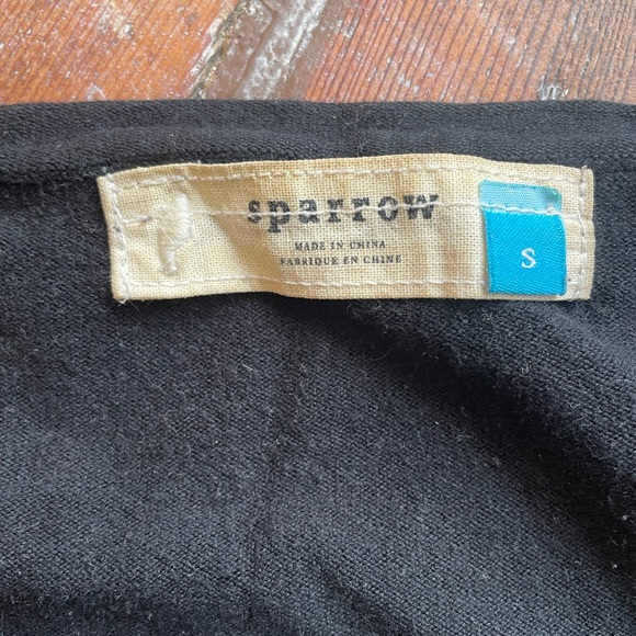 S Anthropologie Sparrow cardigan sweater black with cream scallops adorable - Picture 5 of 6